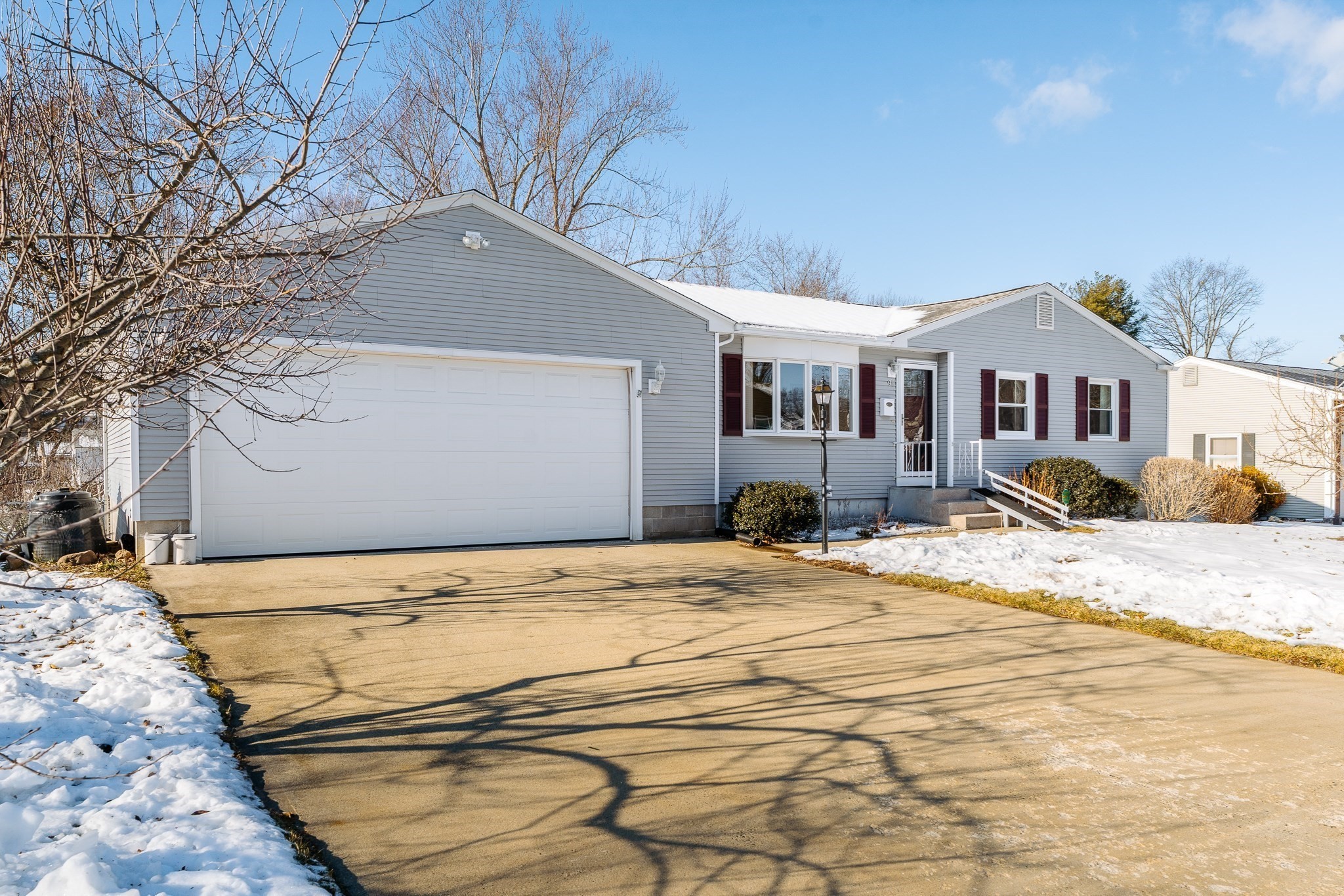 91 Knollwood Cir, Holyoke, MA 01040 - Image 4