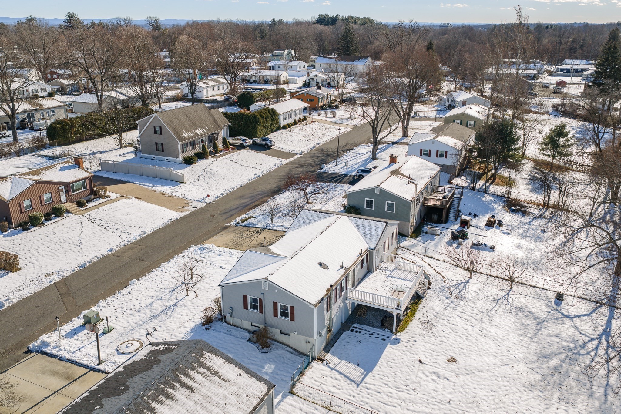 91 Knollwood Cir, Holyoke, MA 01040 - Image 6