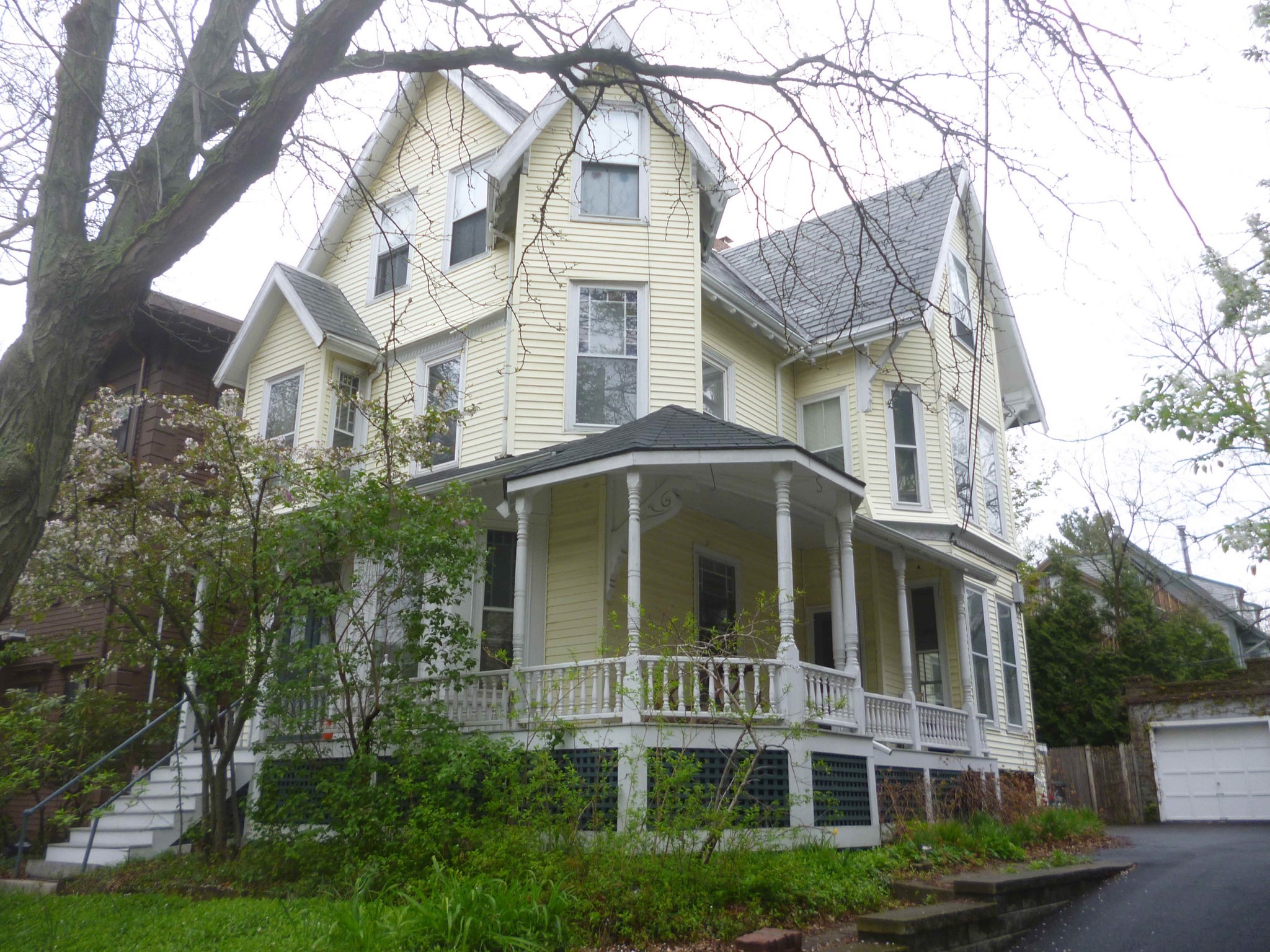 16 Lee St Unit 2, Cambridge, MA 02139