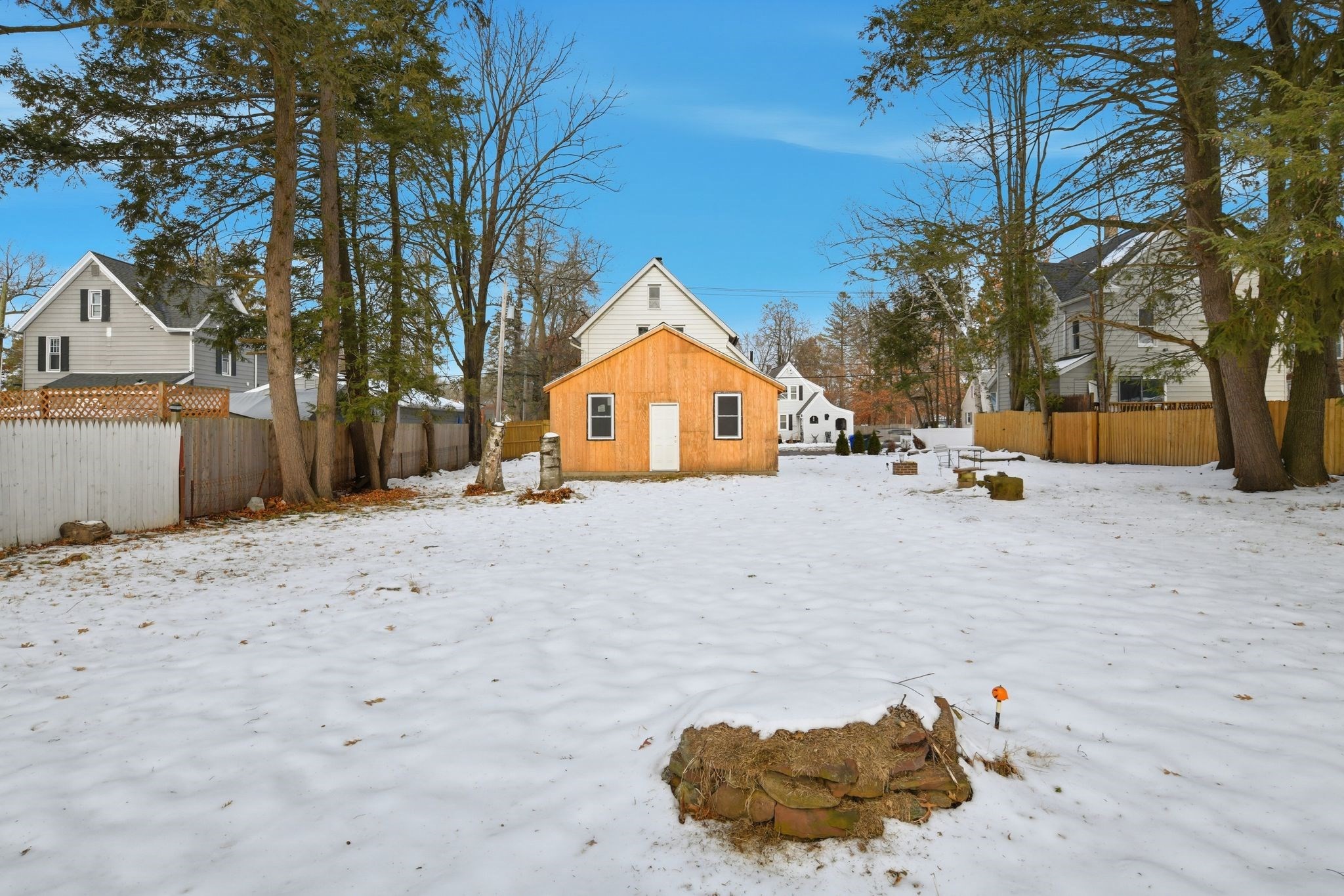 410 Allen St, Springfield, MA 01118 - Image 25