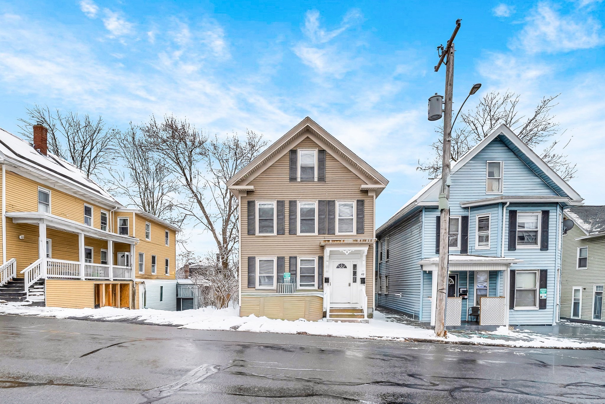 49 6th St., Lowell, MA 01850
