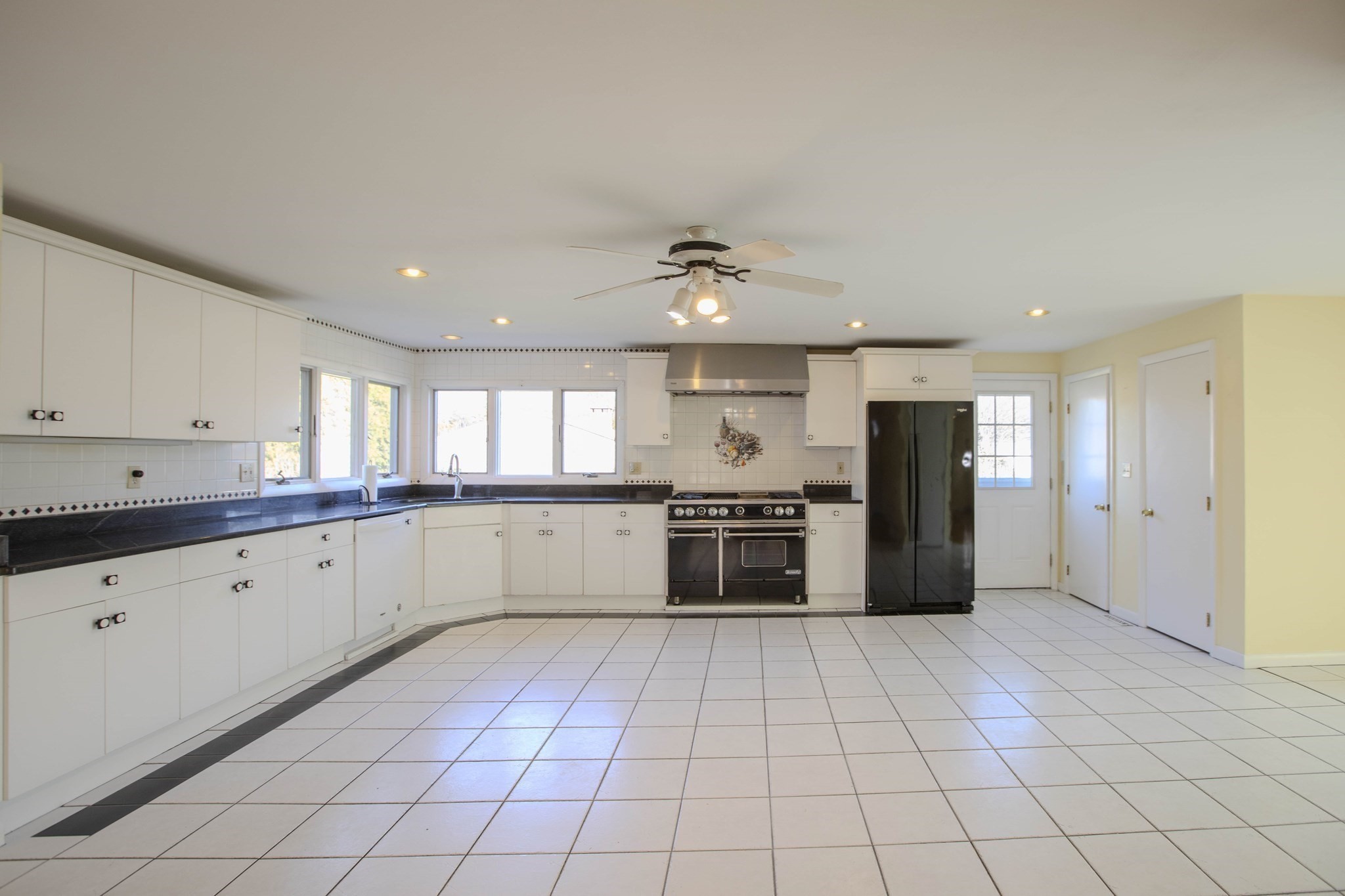 158 Slocum Rd, Dartmouth, MA 02747 - Image 9