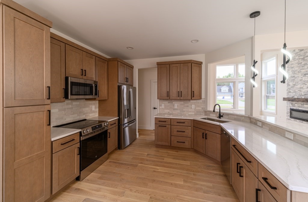 17 Woodland Ln, Belchertown, MA 01007 - Image 16