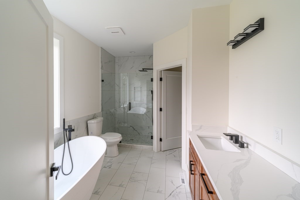 17 Woodland Ln, Belchertown, MA 01007 - Image 20