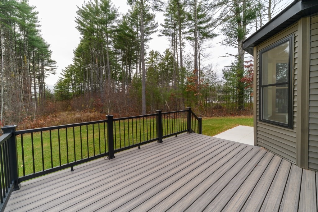 17 Woodland Ln, Belchertown, MA 01007 - Image 7