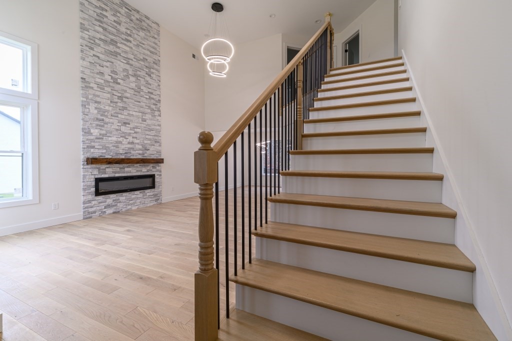 17 Woodland Ln, Belchertown, MA 01007 - Image 8