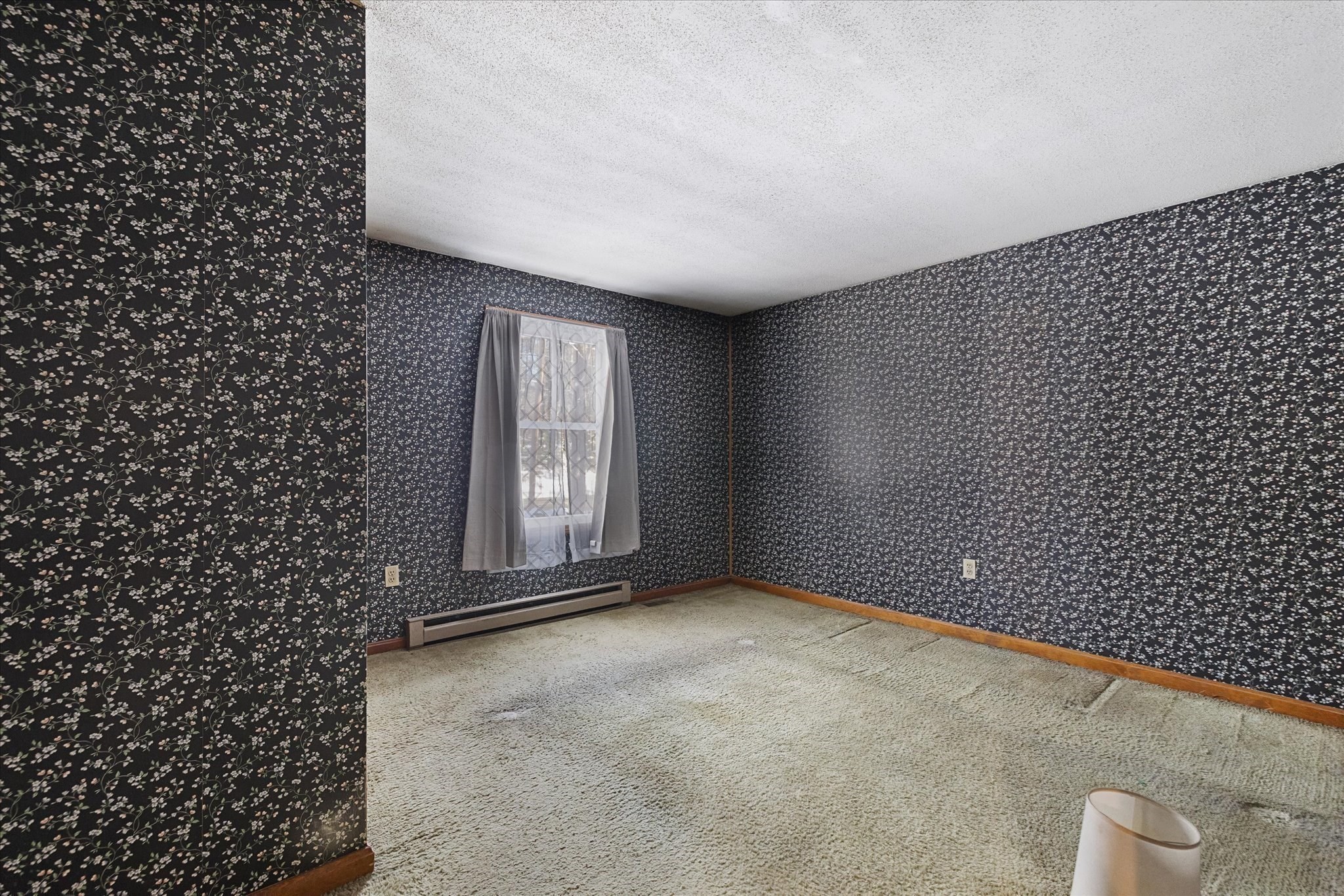 690 Clark St, Gardner, MA 01440 - Image 17