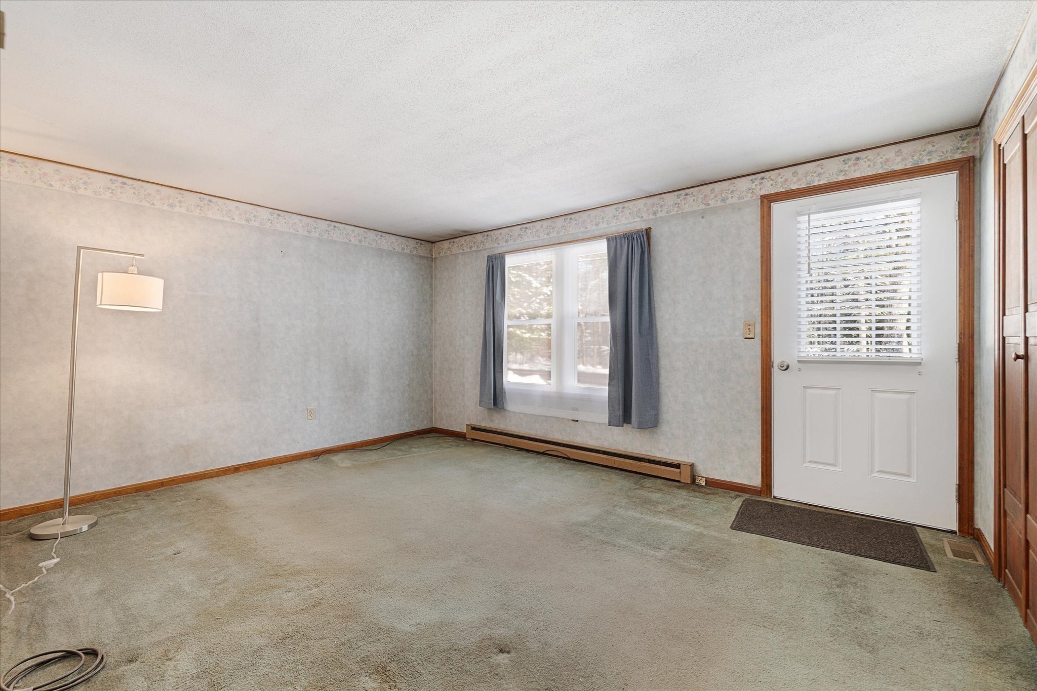 690 Clark St, Gardner, MA 01440 - Image 5