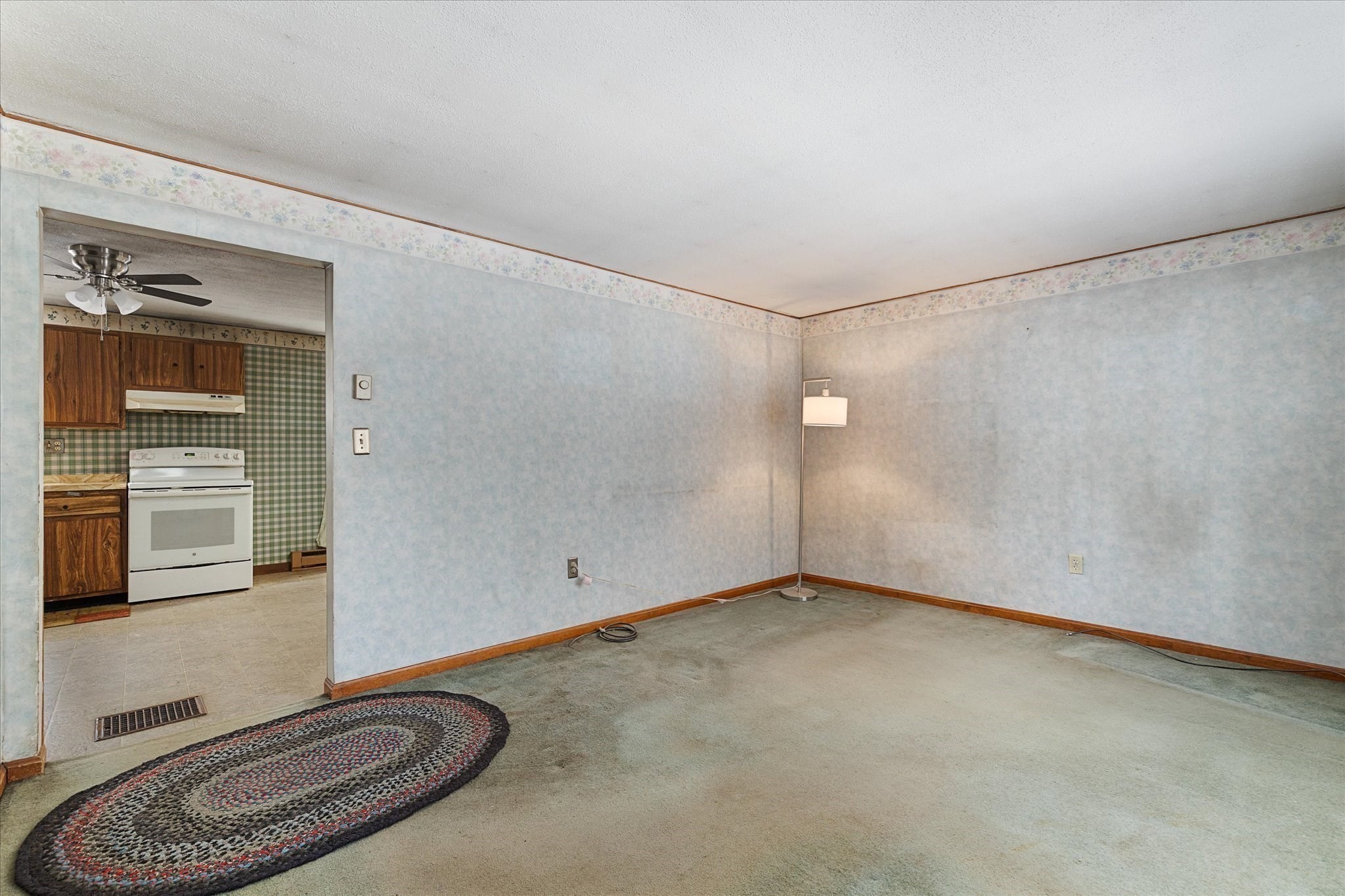 690 Clark St, Gardner, MA 01440 - Image 6