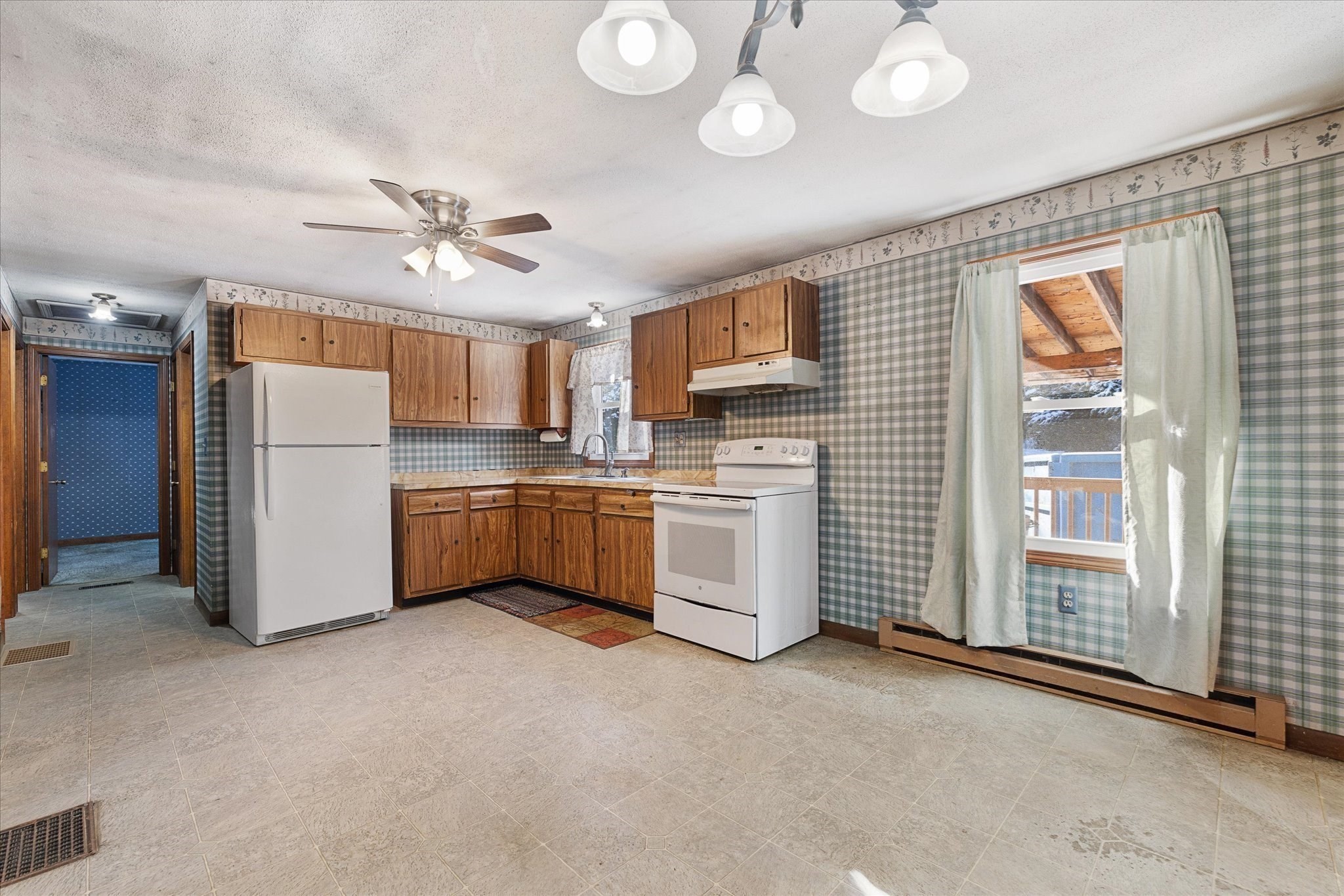 690 Clark St, Gardner, MA 01440 - Image 10