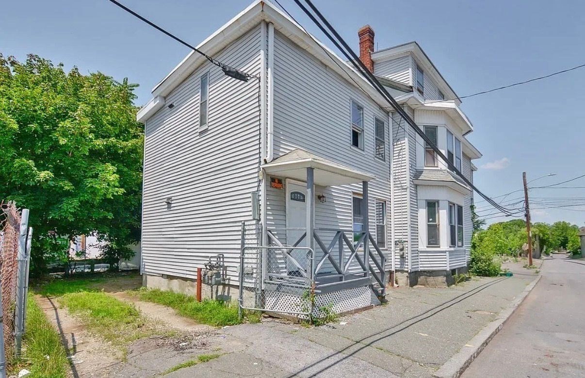 10 Holly St, Lawrence, MA 01841 - Image 2