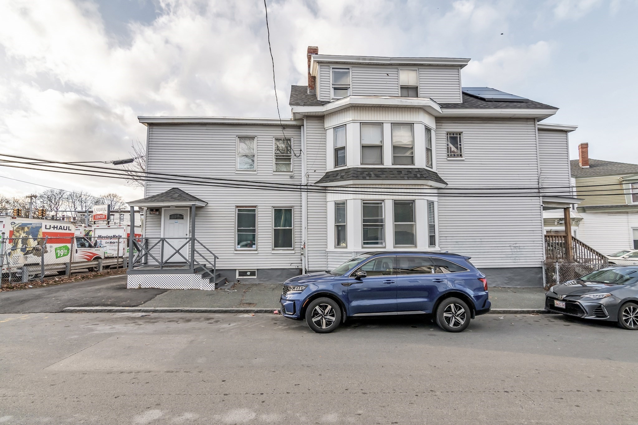 10 Holly St, Lawrence, MA 01841 - Image 3