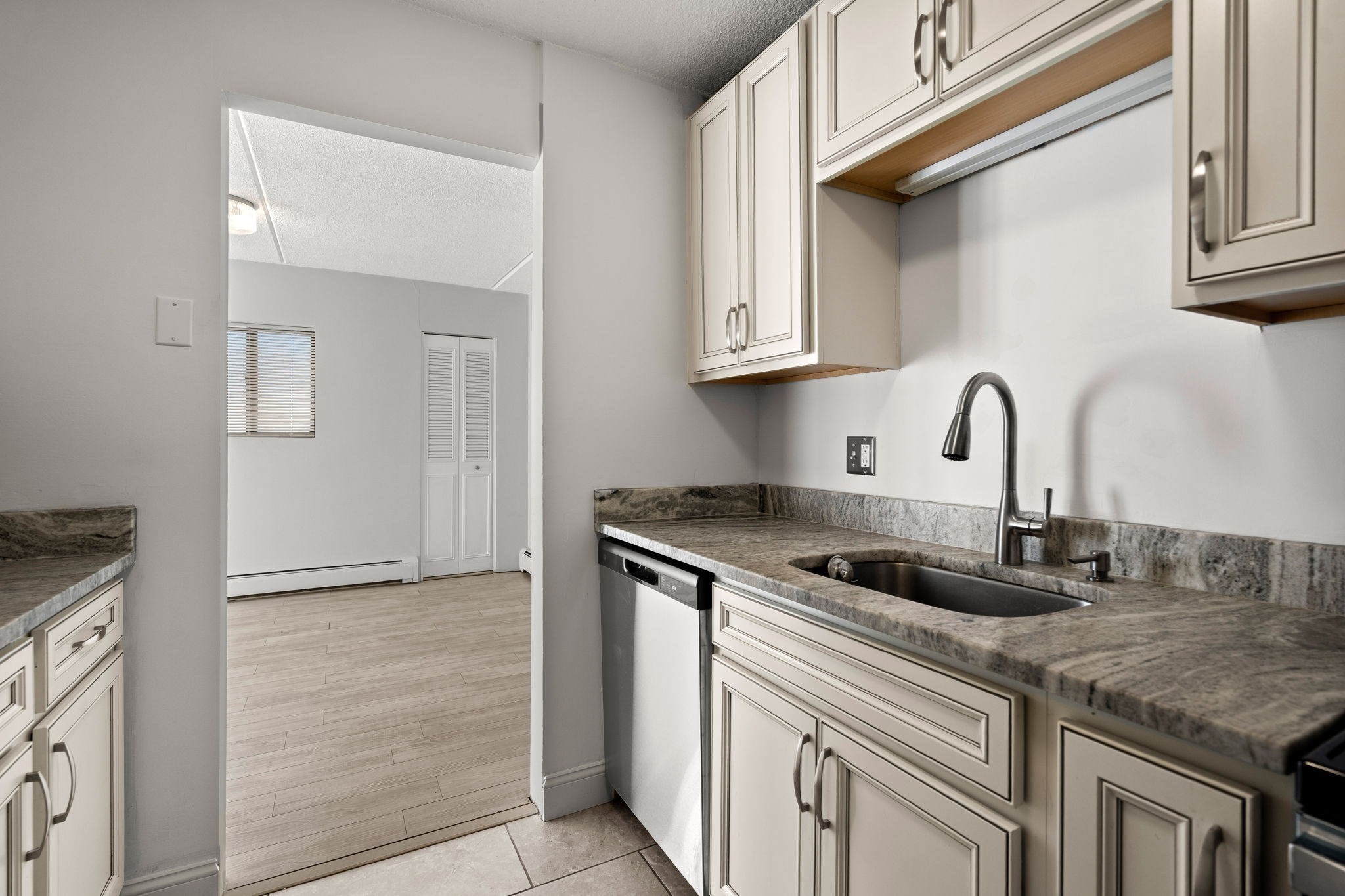 159 Franklin Unit E6, Stoneham, MA 02180 - Image 14