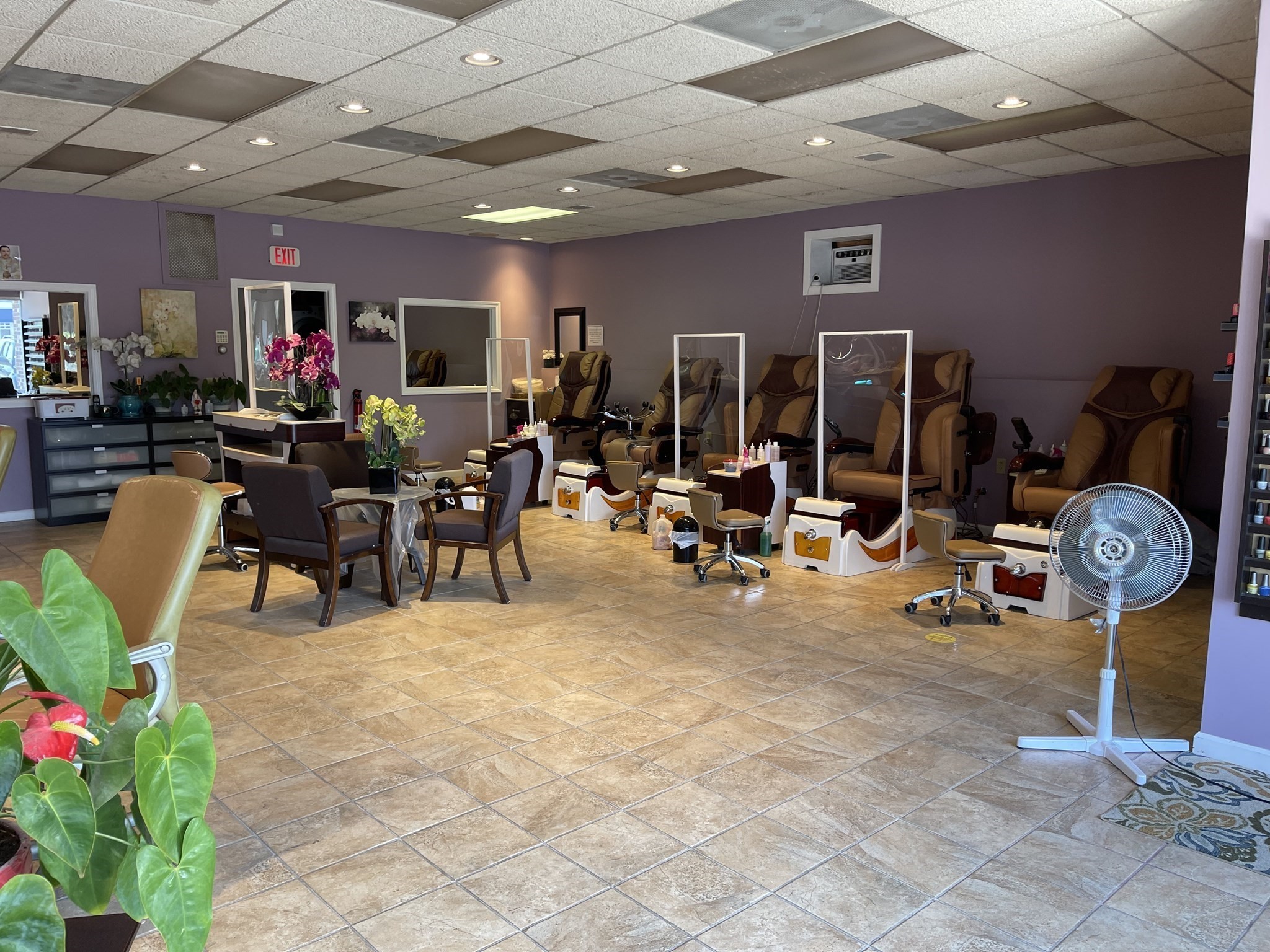 1979 Memorial Dr, Chicopee, MA 01020 - Image 9