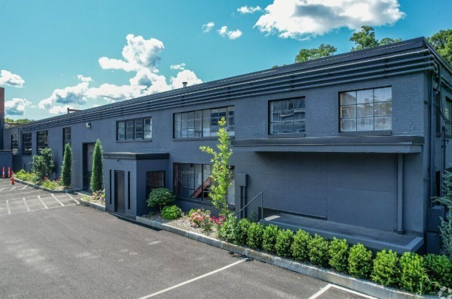 19 Mendon St, Uxbridge, MA 01569 - Image 1