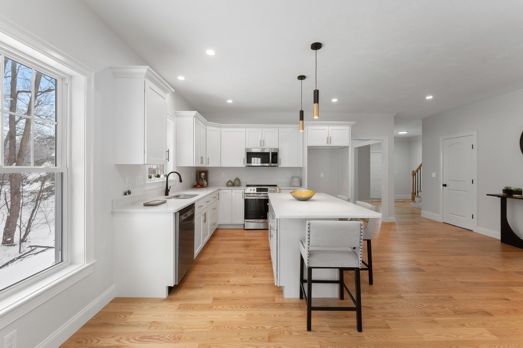 2 White Court, Douglas, MA 01516 - Image 5