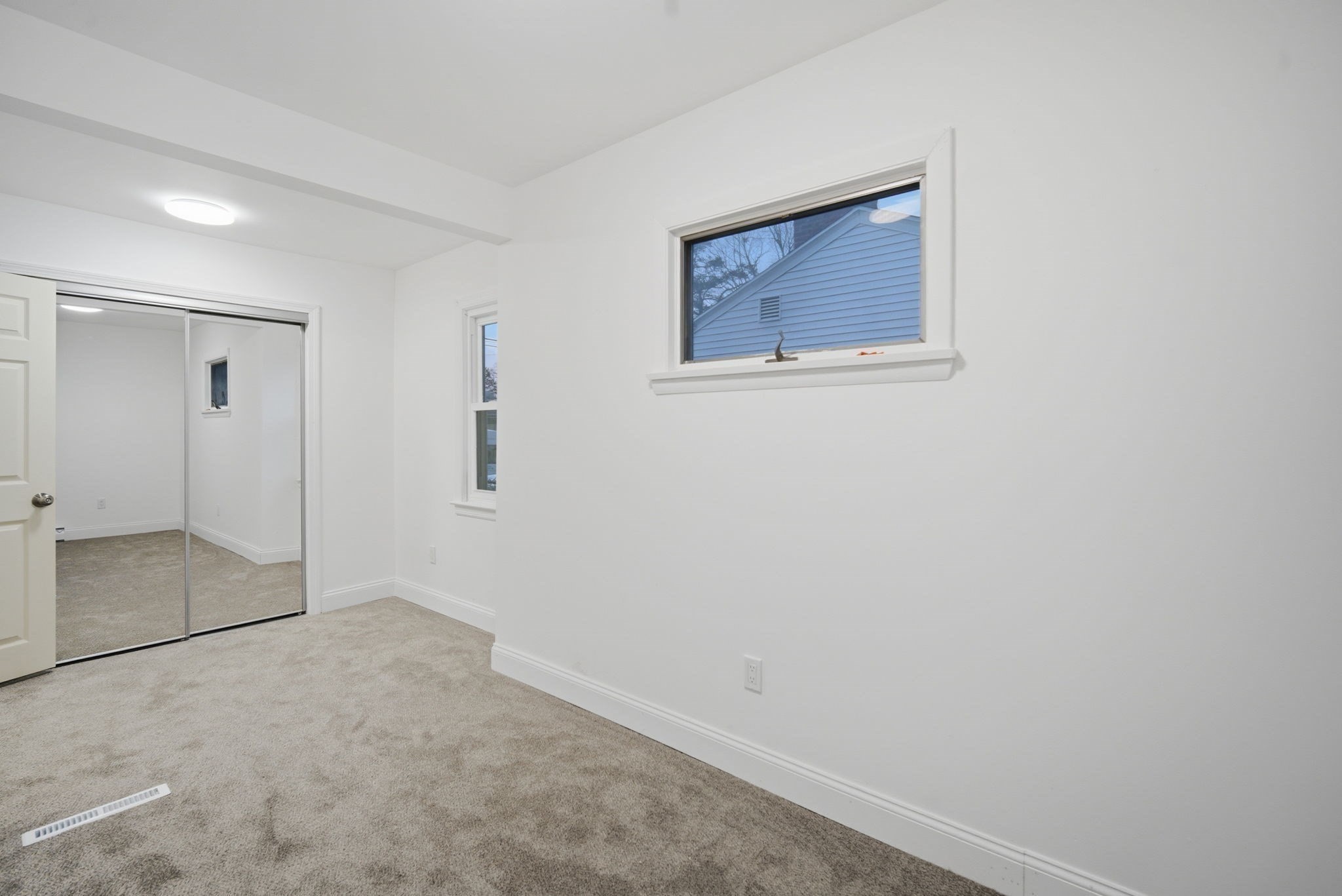 25 Pheland St, Springfield, MA 01109 - Image 17