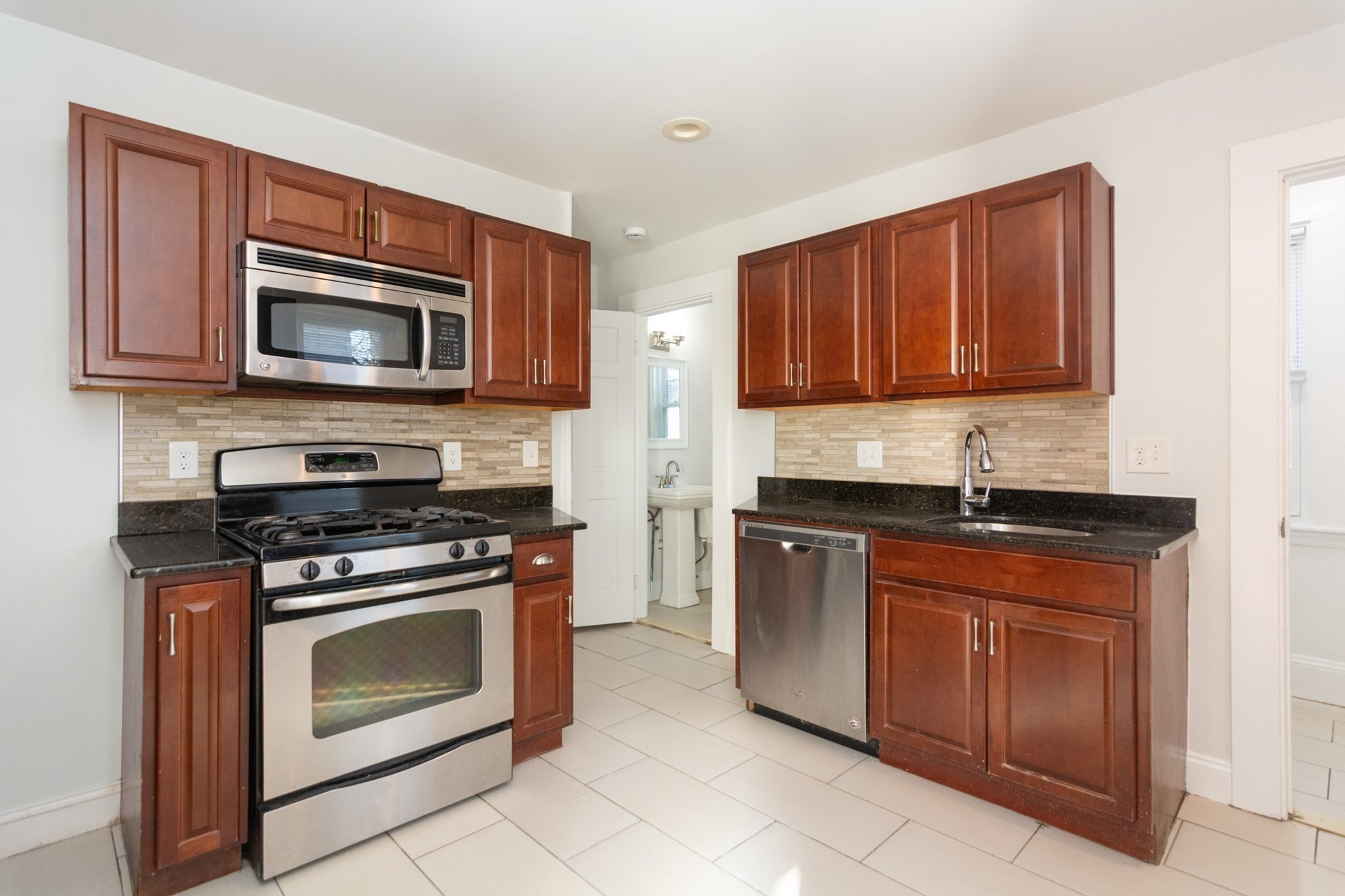 65 Pearl St Unit 1, Newton, MA 02458 - Image 8