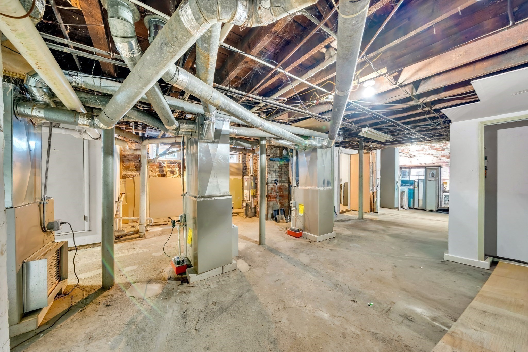 60 Commercial, Lynn, MA 01905 - Image 32