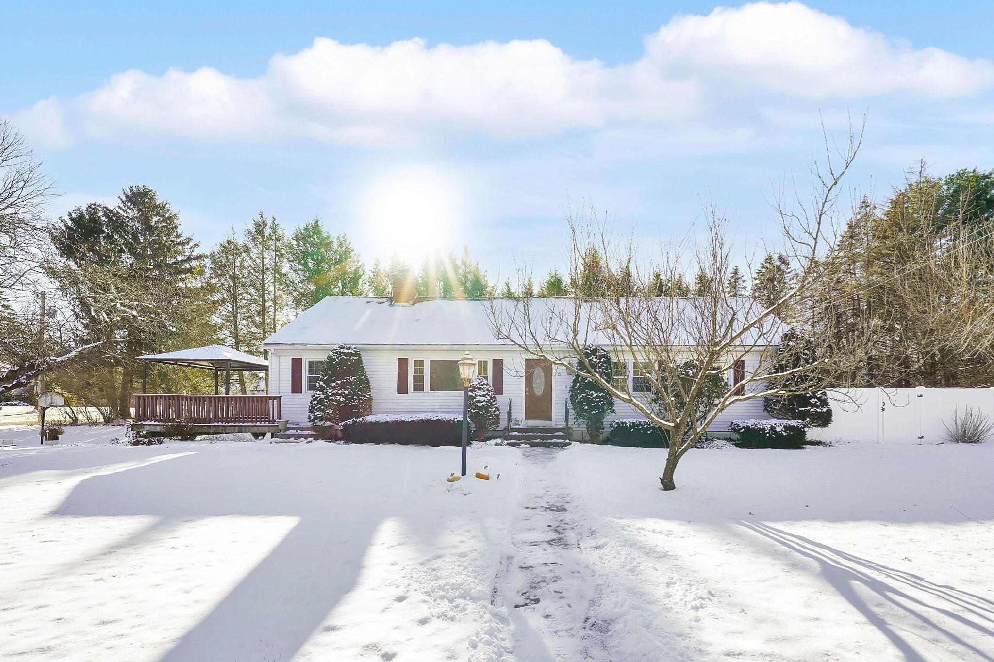 6 Katie St, Wilbraham, MA 01095