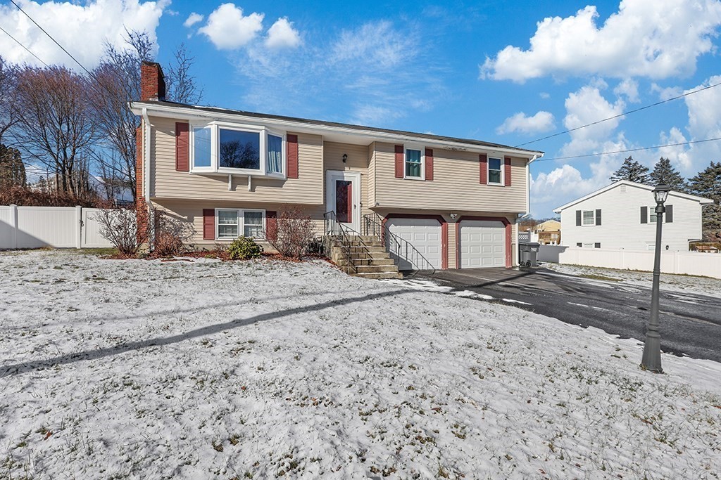 8 Bandy Ln, Milford, MA 01757 - Image 2