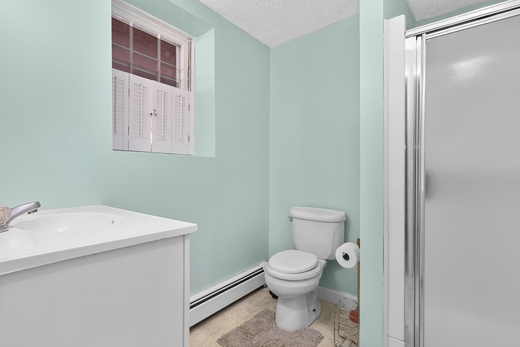 8 Bandy Ln, Milford, MA 01757 - Image 23