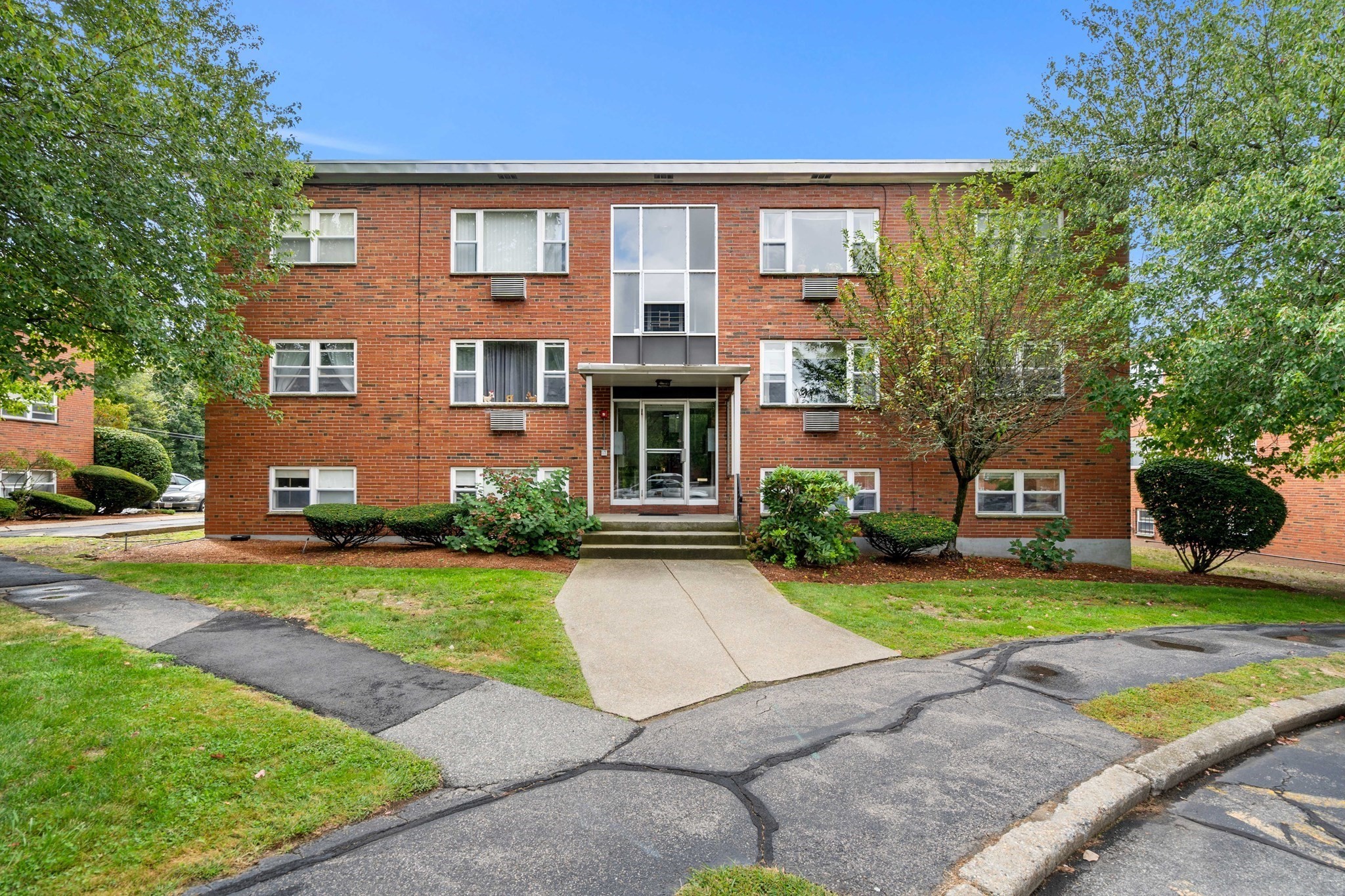 1105 Lexington Street Unit 9-2, Waltham, MA 02452
