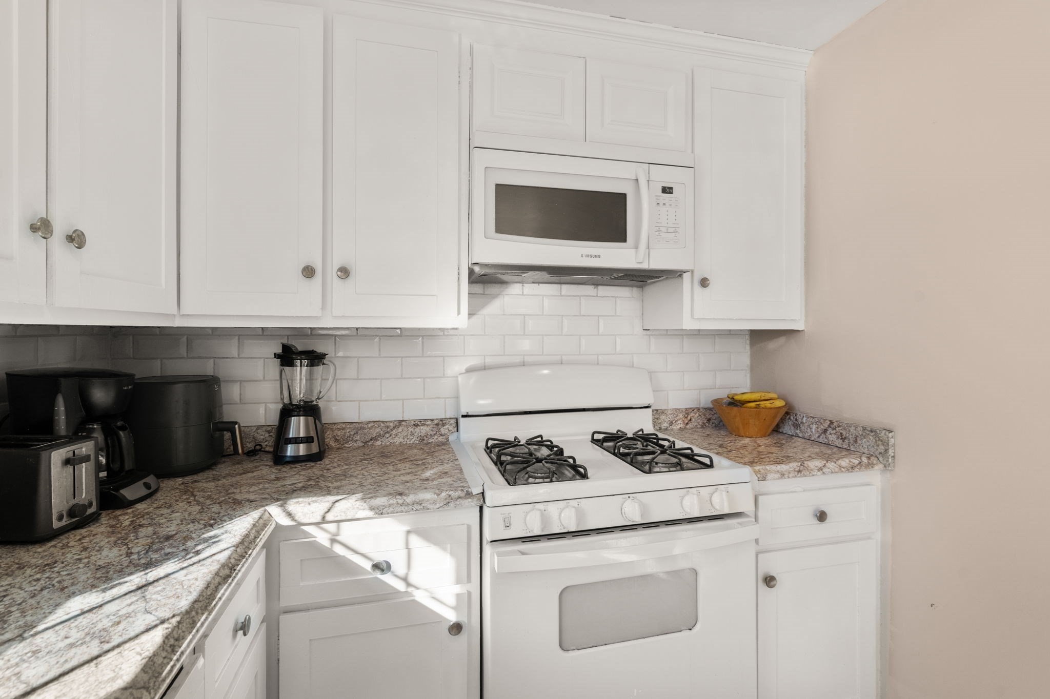 23 Mount Vernon Cir, Lawrence, MA 01843 - Image 12