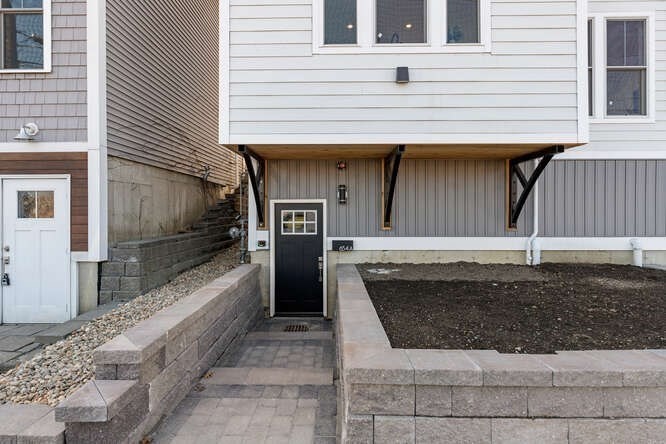 658 Mystic Ave, Somerville, MA 02145