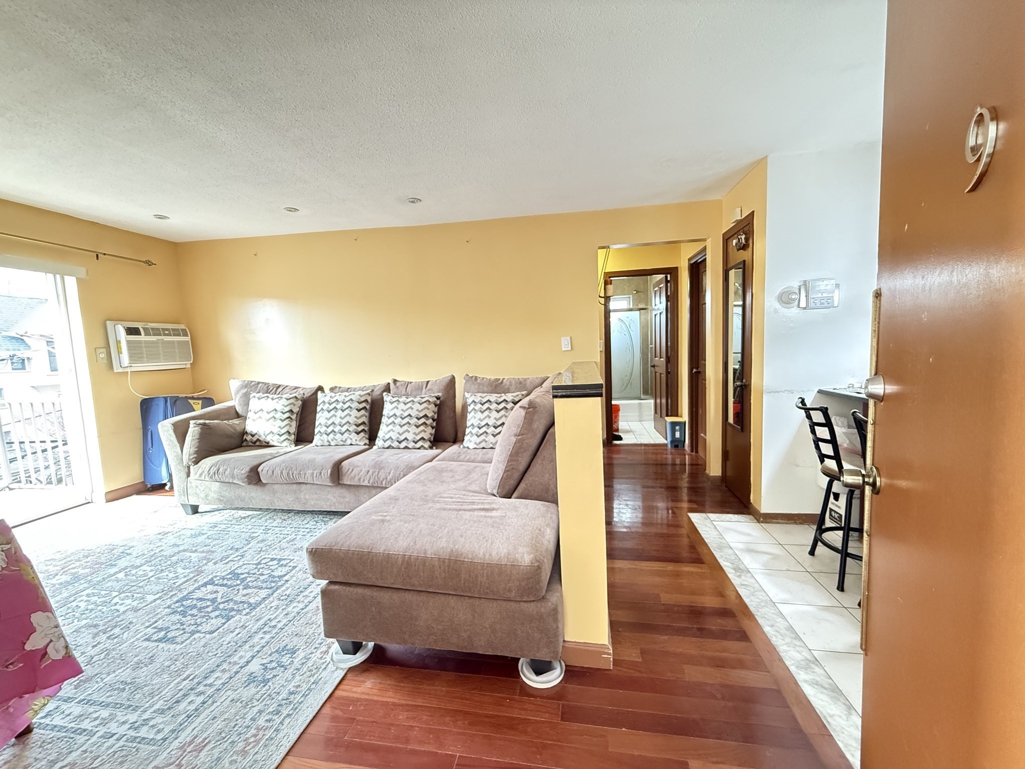 215 Washington Ave Unit 9, Chelsea, MA 02150
