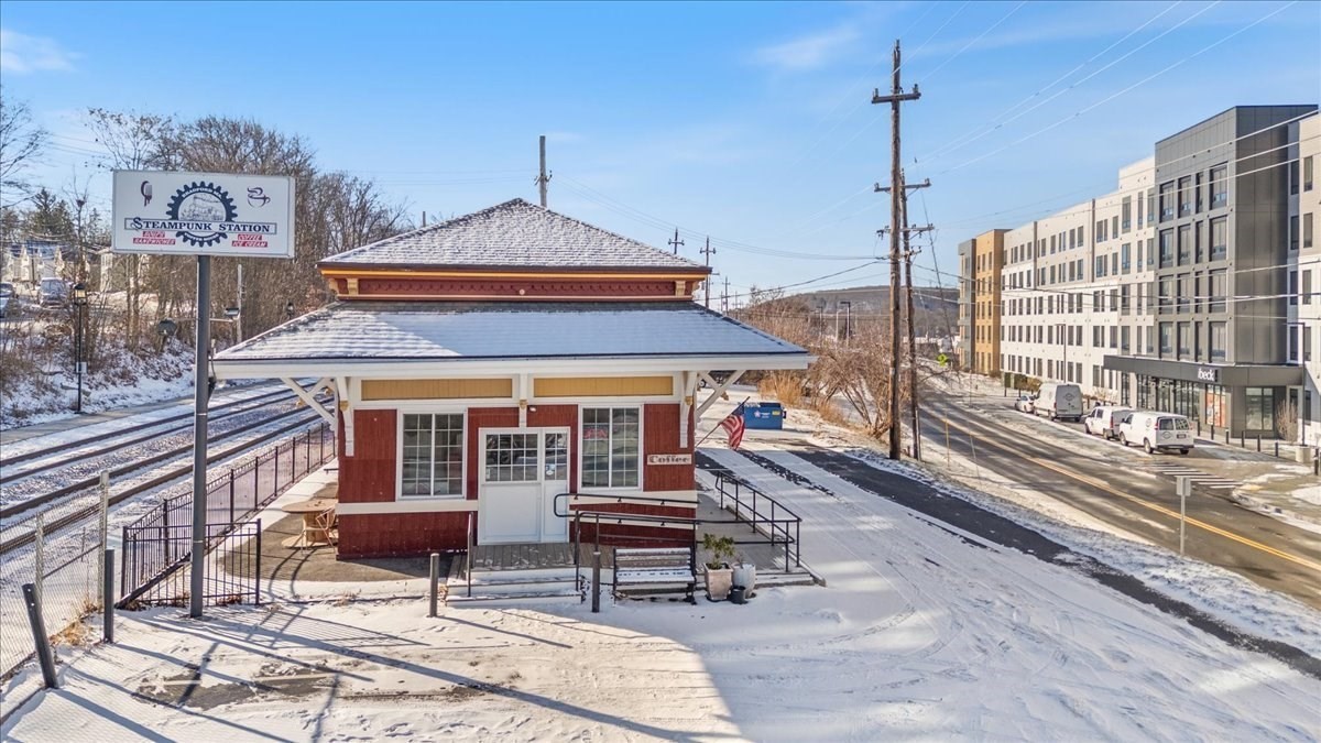 30 Railroad Ave, Haverhill, MA 01835 - Image 2