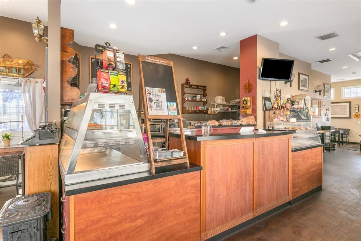 30 Railroad Ave, Haverhill, MA 01835 - Image 22