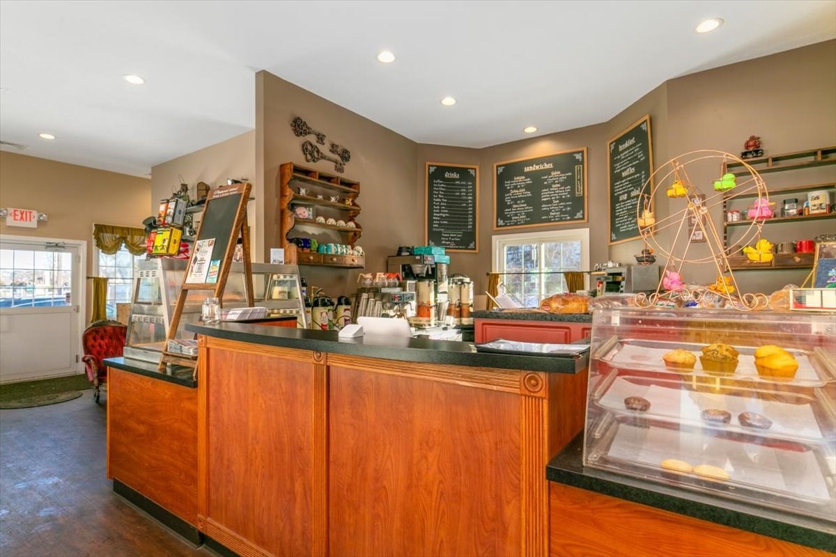 30 Railroad Ave, Haverhill, MA 01835 - Image 23