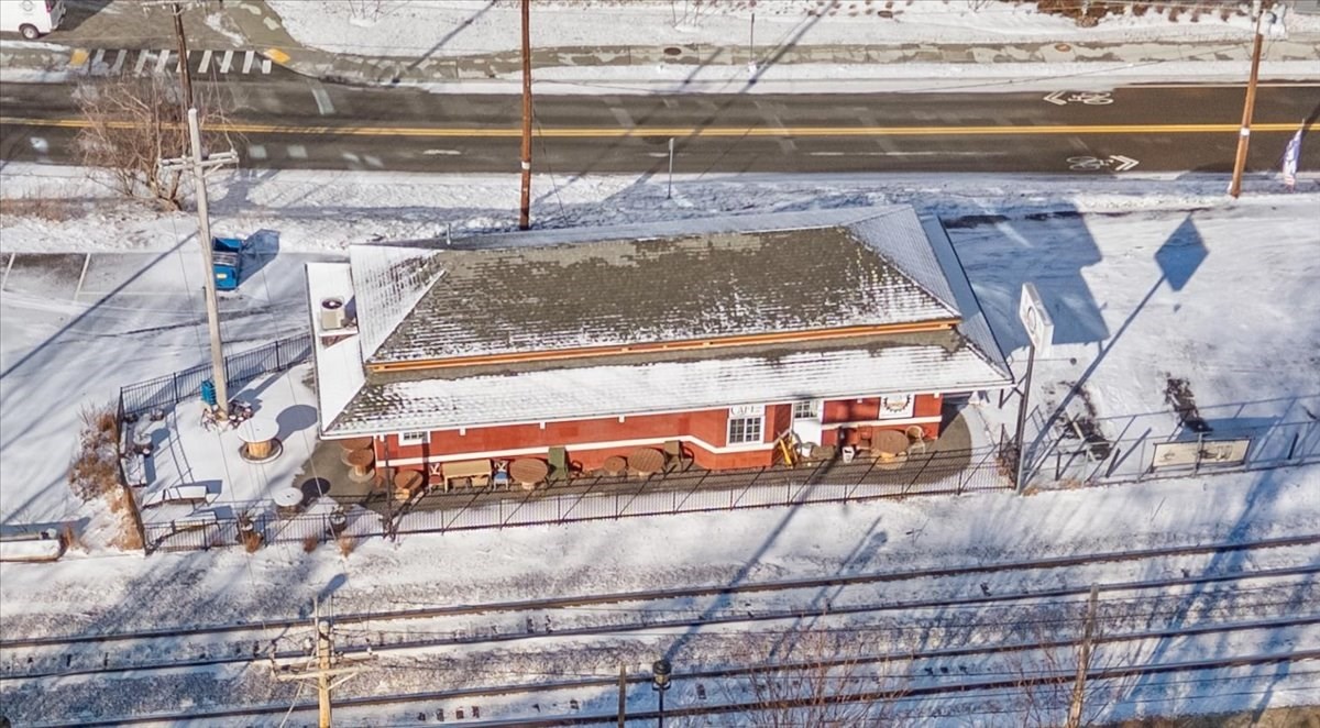 30 Railroad Ave, Haverhill, MA 01835 - Image 9