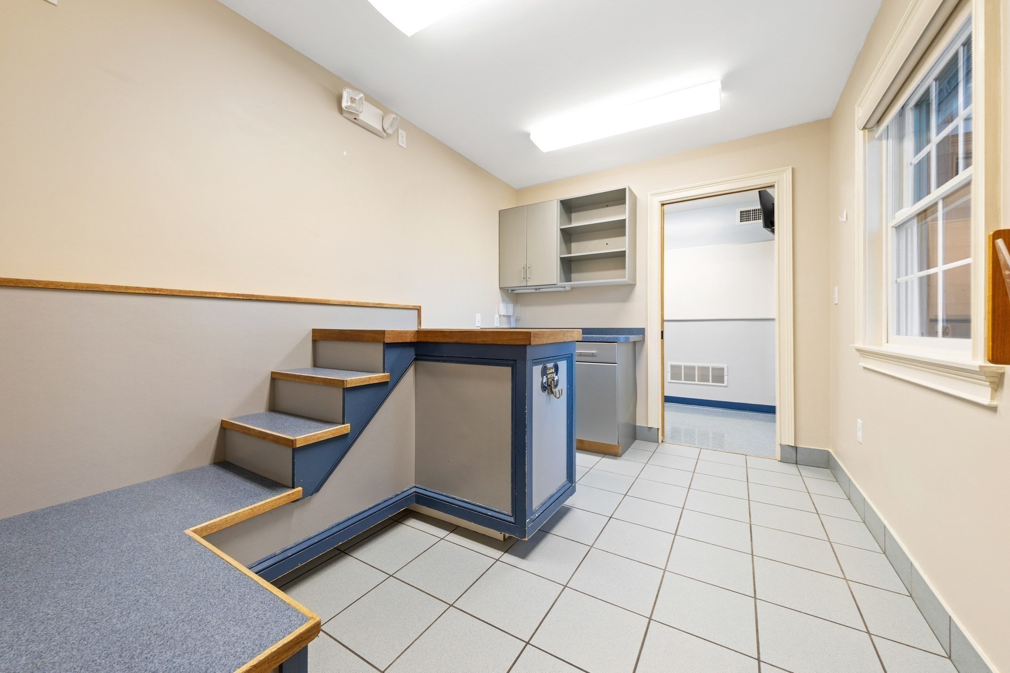 25 Carlisle Rd, Westford, MA 01886 - Image 11