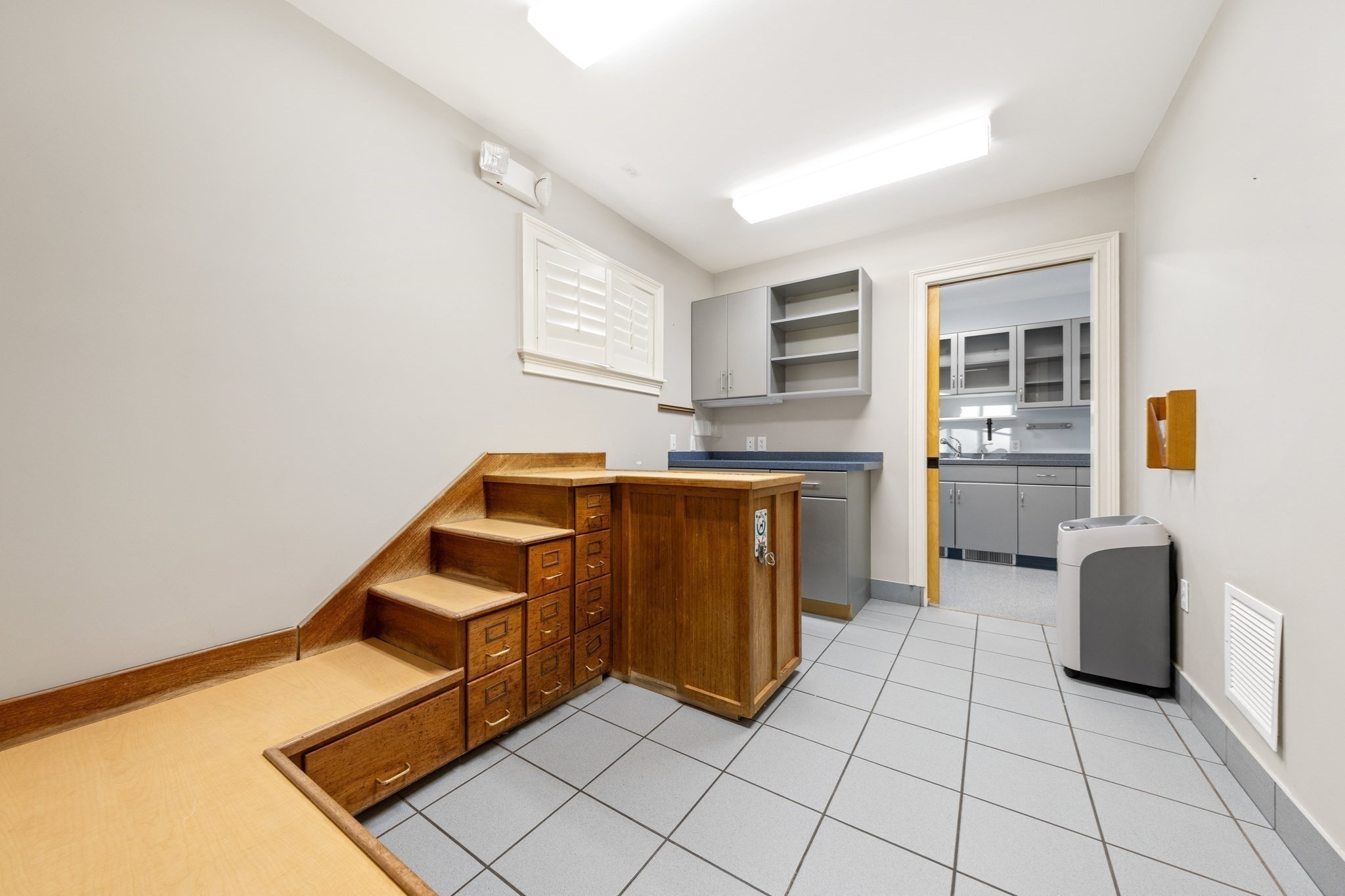 25 Carlisle Rd, Westford, MA 01886 - Image 10