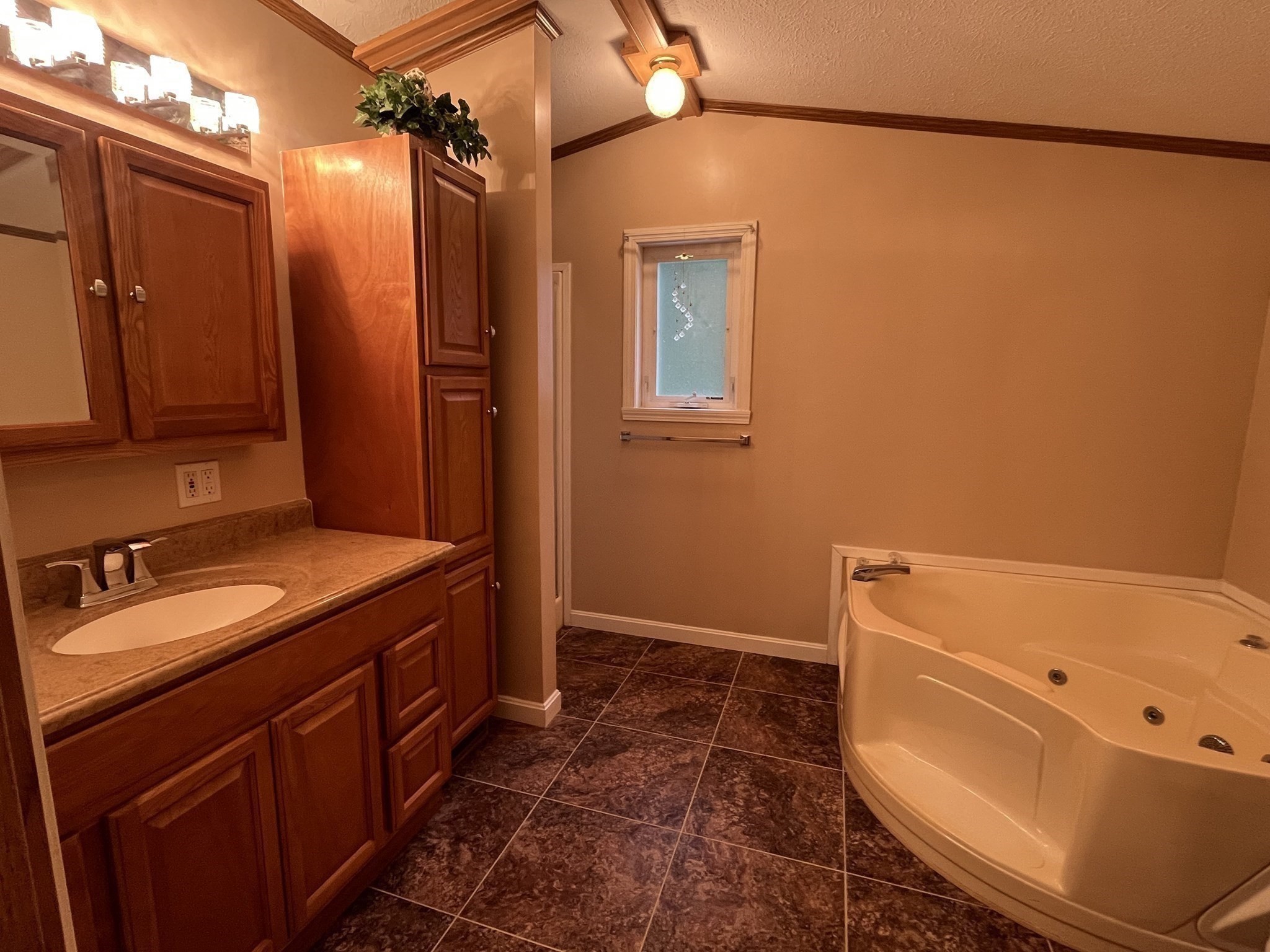 20 Conestoga Trail, Brookfield, MA 01506 - Image 8