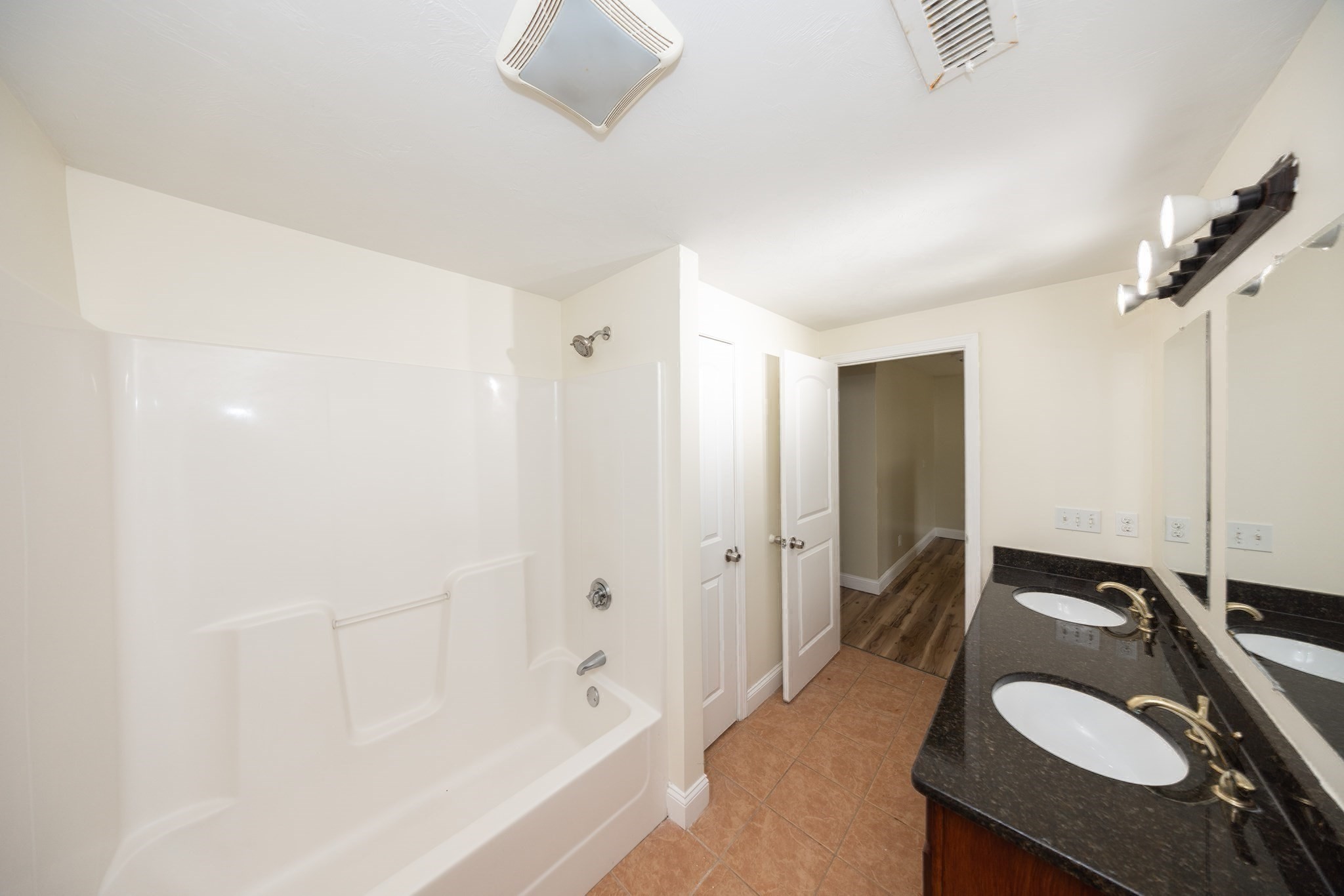 83 Massasoit Rd, Worcester, MA 01604 - Image 17