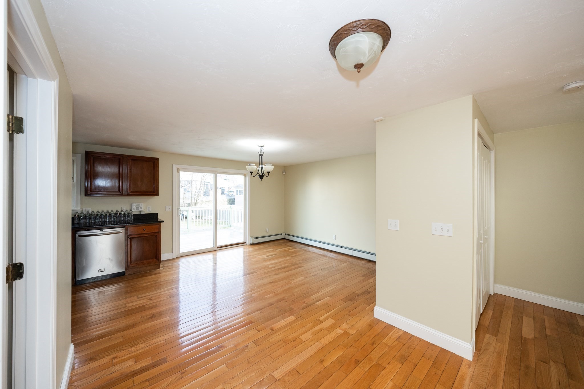 83 Massasoit Rd, Worcester, MA 01604 - Image 7