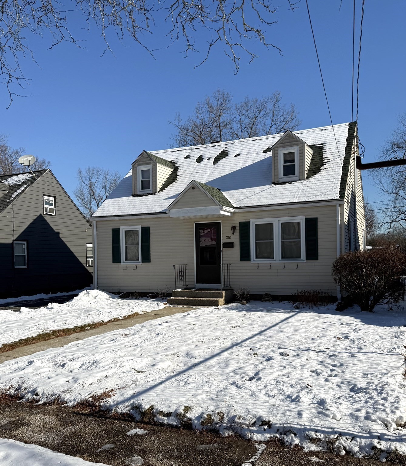 251 Rosewell St, Springfield, MA 01109