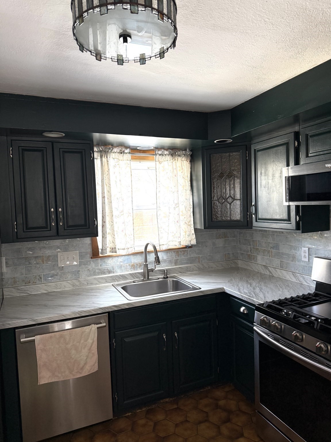 251 Rosewell St, Springfield, MA 01109 - Image 4