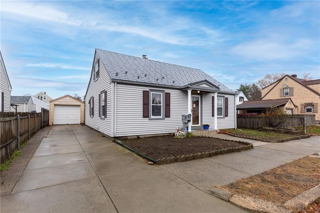 66 State St, Pawtucket, RI 02861