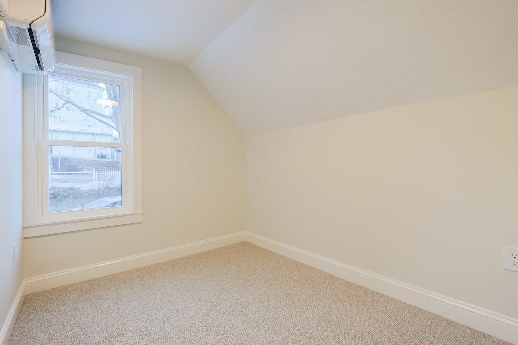 143 Grove St, Clinton, MA 01510 - Image 20