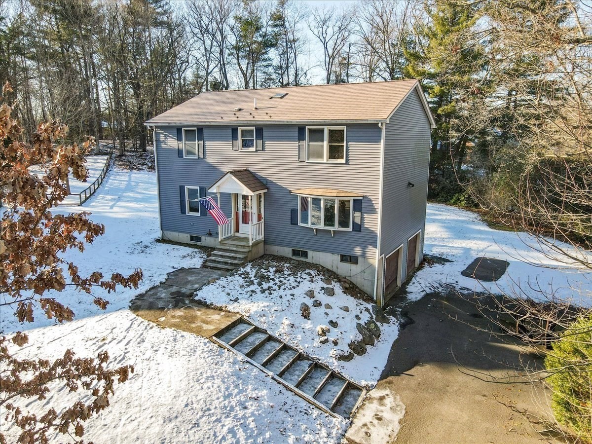 10 Hazelwood Ct, Attleboro, MA 02703
