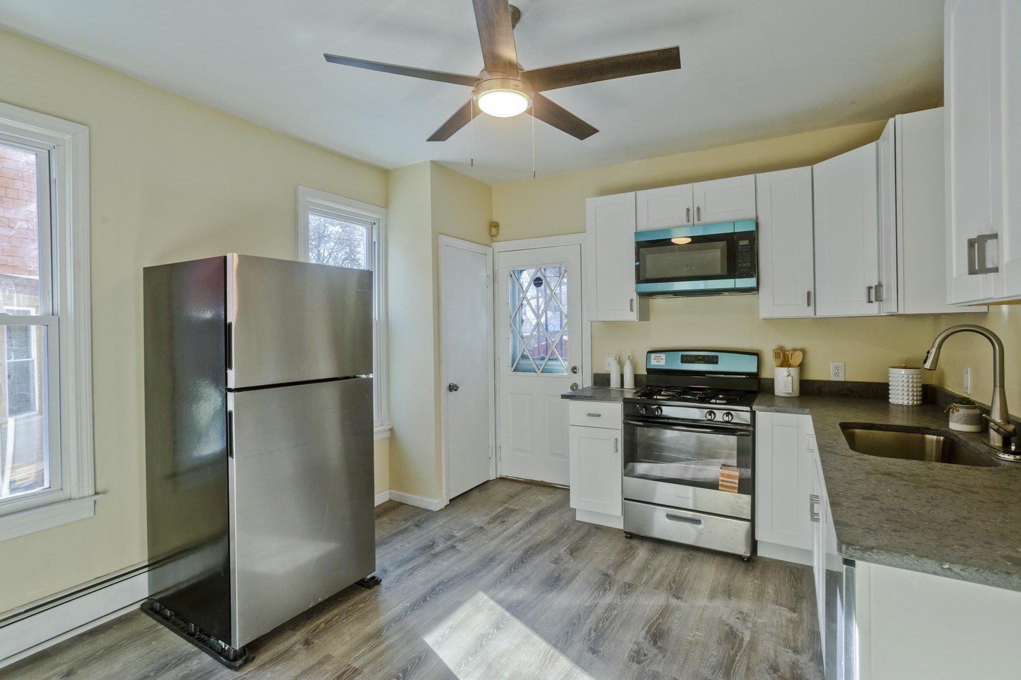 30 Parkwood St, Springfield, MA 01108 - Image 19