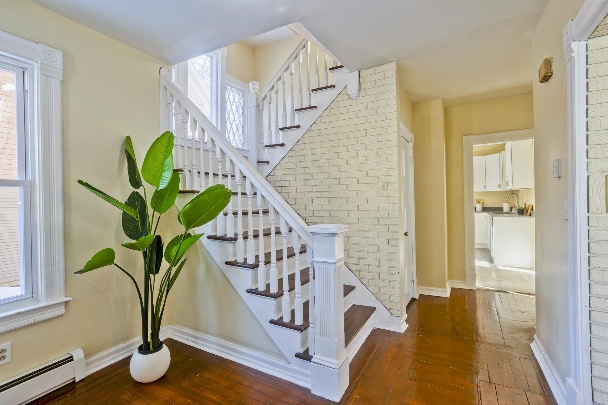 30 Parkwood St, Springfield, MA 01108 - Image 3