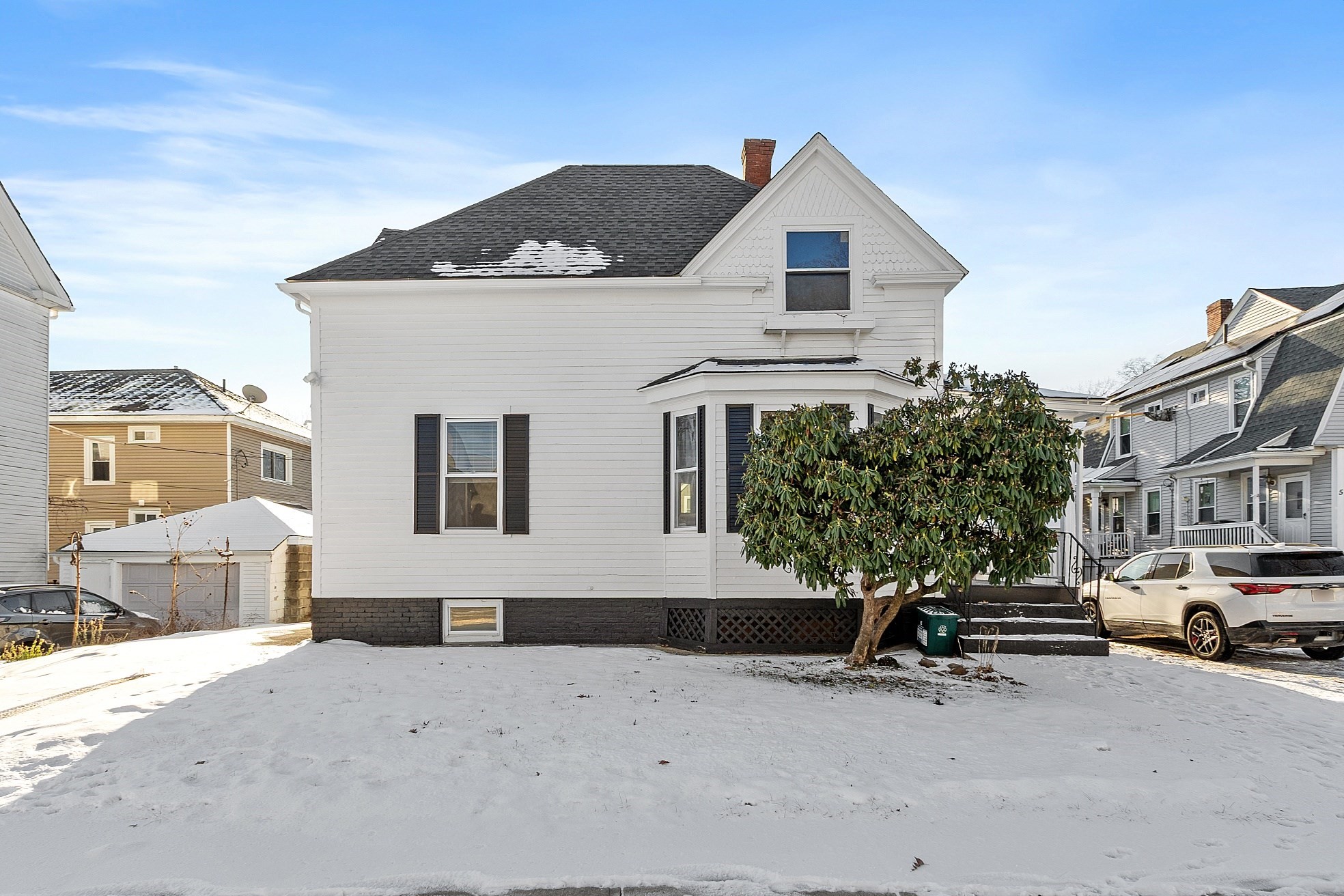 3 Franconia St, Worcester, MA 01602