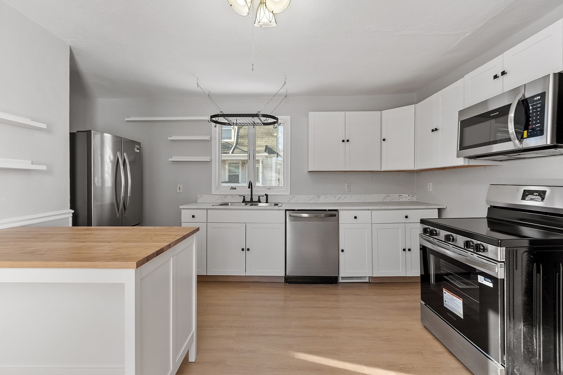 3 Franconia St, Worcester, MA 01602 - Image 12