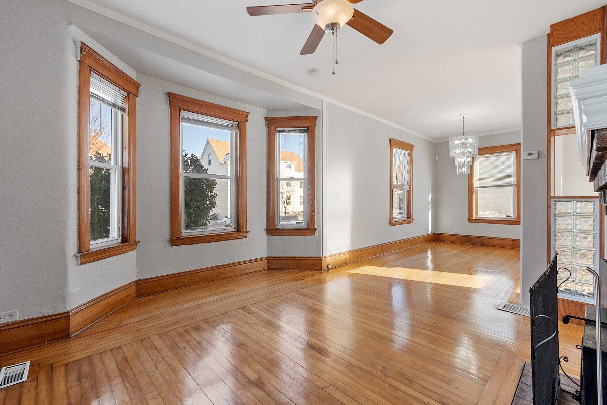 3 Franconia St, Worcester, MA 01602 - Image 4