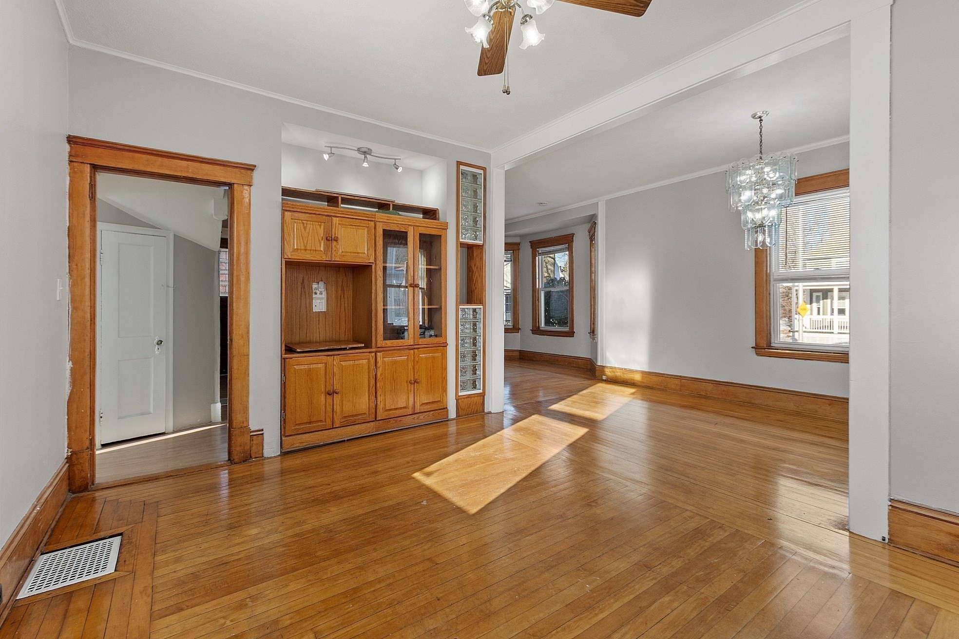 3 Franconia St, Worcester, MA 01602 - Image 9